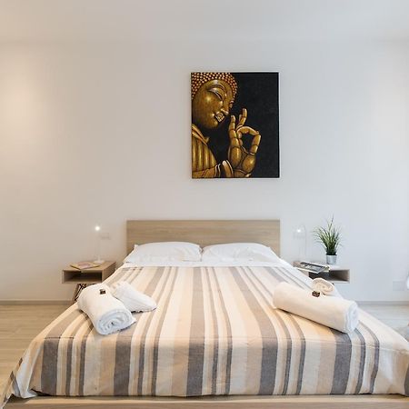 Apartamento Mudiva -Train Station Modern 1 Bdr Flat 1St Floor Florencia Exterior foto