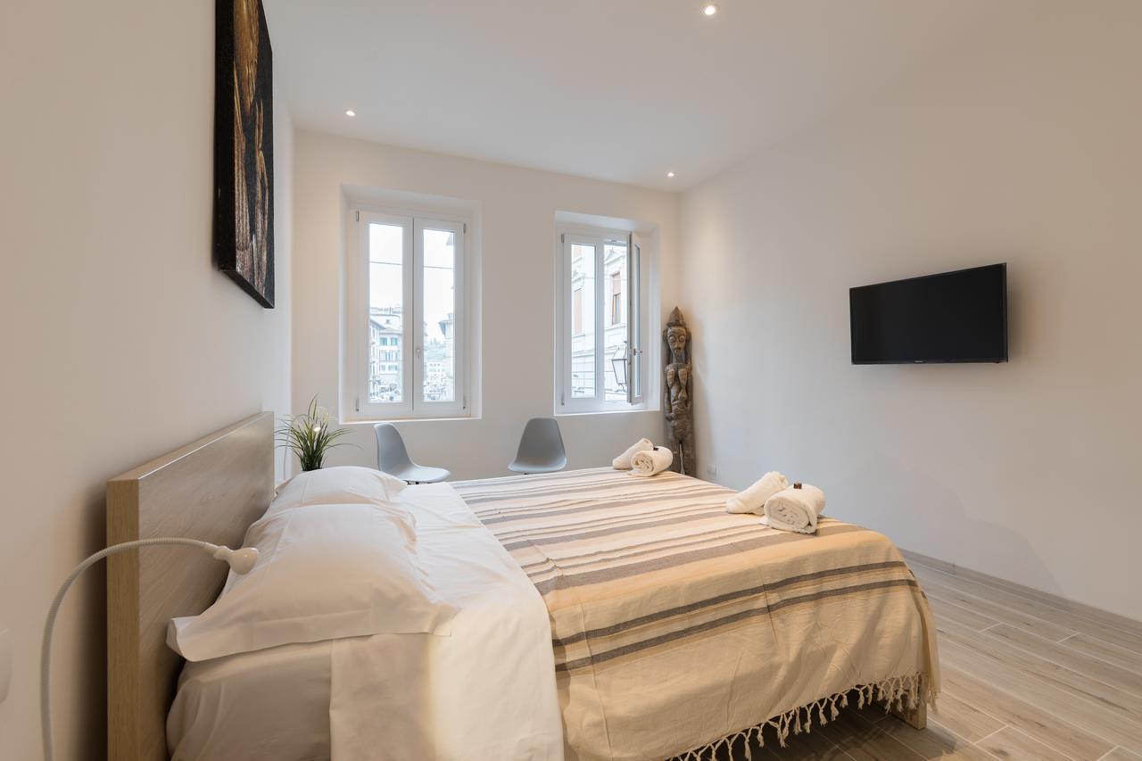 Apartamento Mudiva -Train Station Modern 1 Bdr Flat 1St Floor Florencia Exterior foto